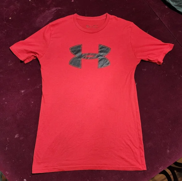 Under Armour red t-shirt - Picture 2 of 6